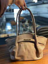 Carregar imagem no visualizador da galeria, LANÇAMENTO! Bolsa BONATA em couro legítimo
