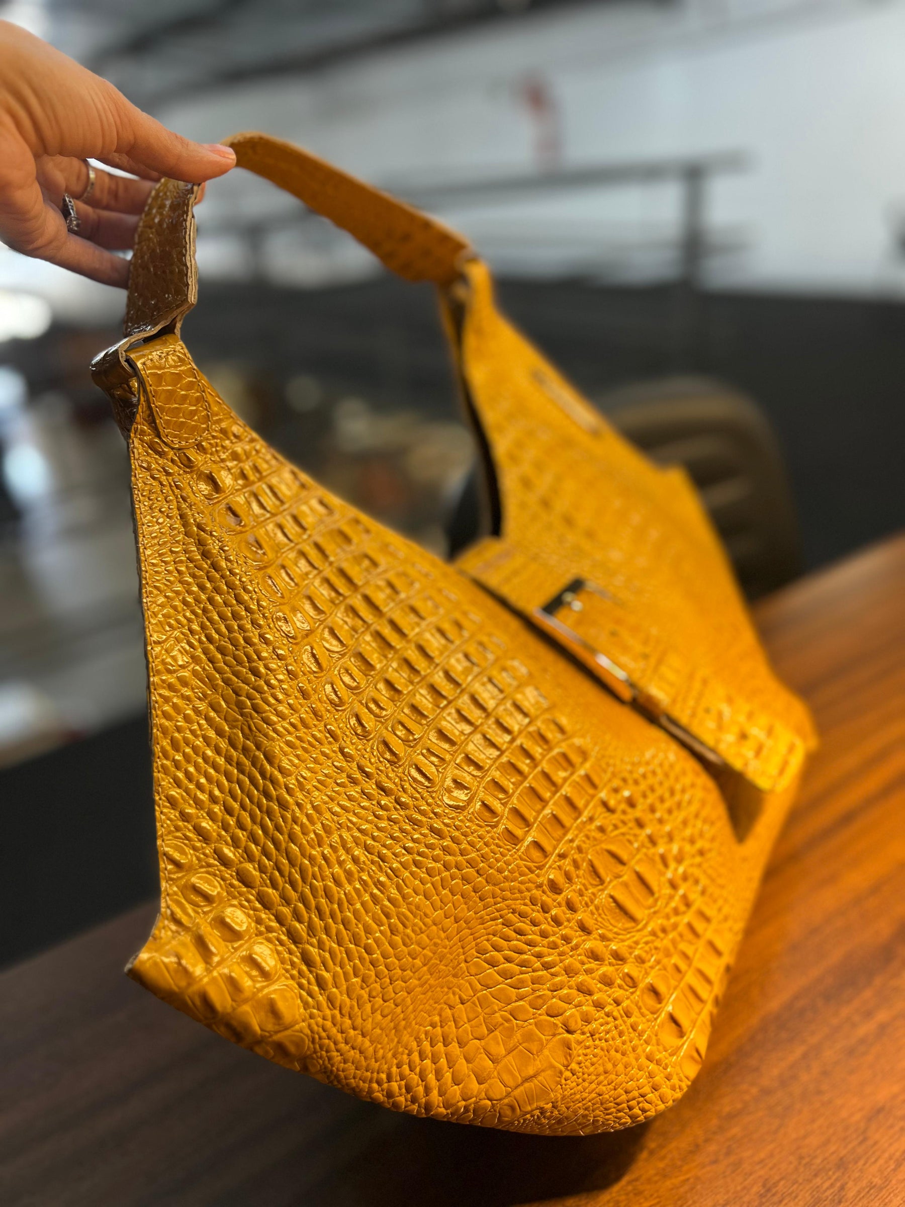 Lançamento! Bolsa CAPRI em couro legítimo