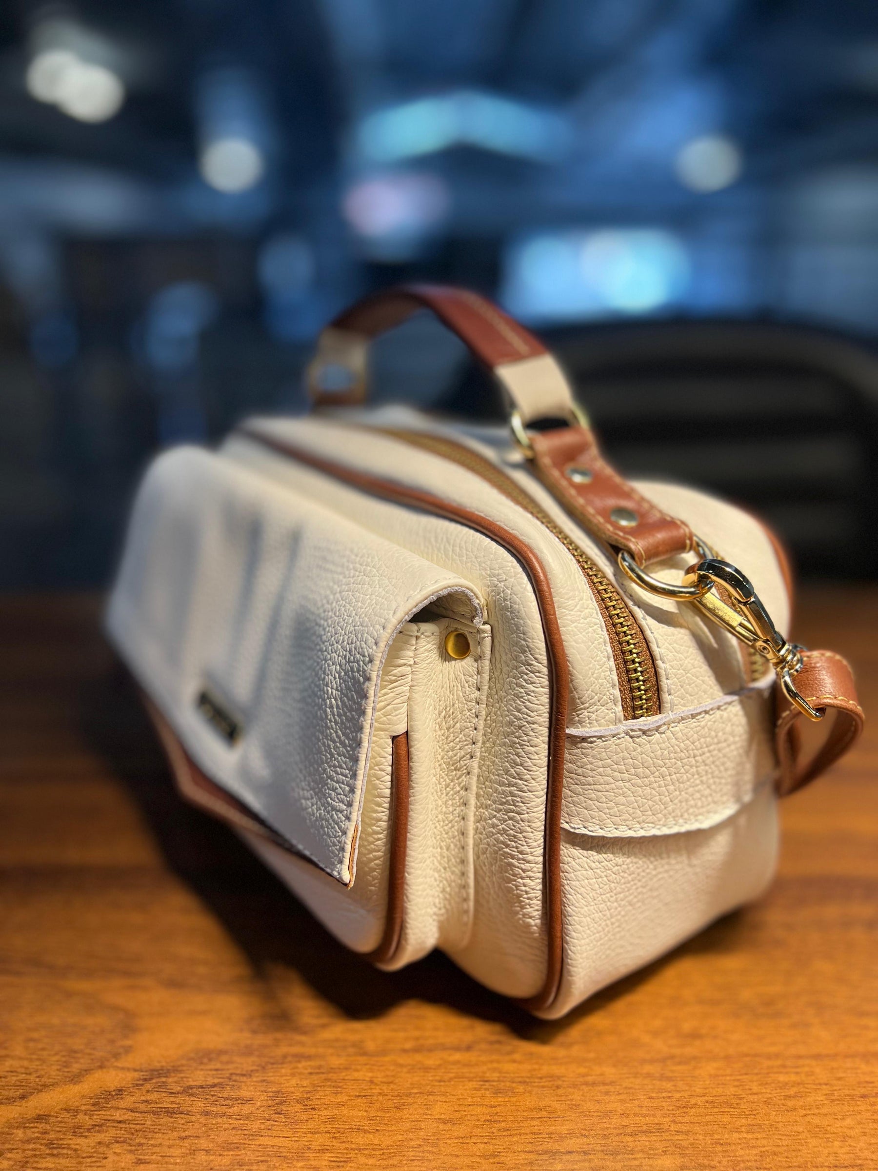 Bolsa MÔNACO em couro legítimo
