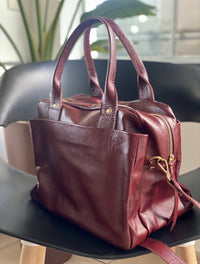 Bolsa BUENOS AIRES em couro legítimo