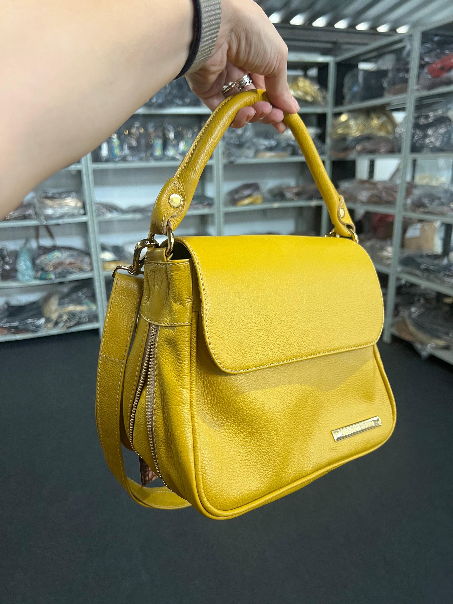 Bolsa INGLESA em couro legítimo
