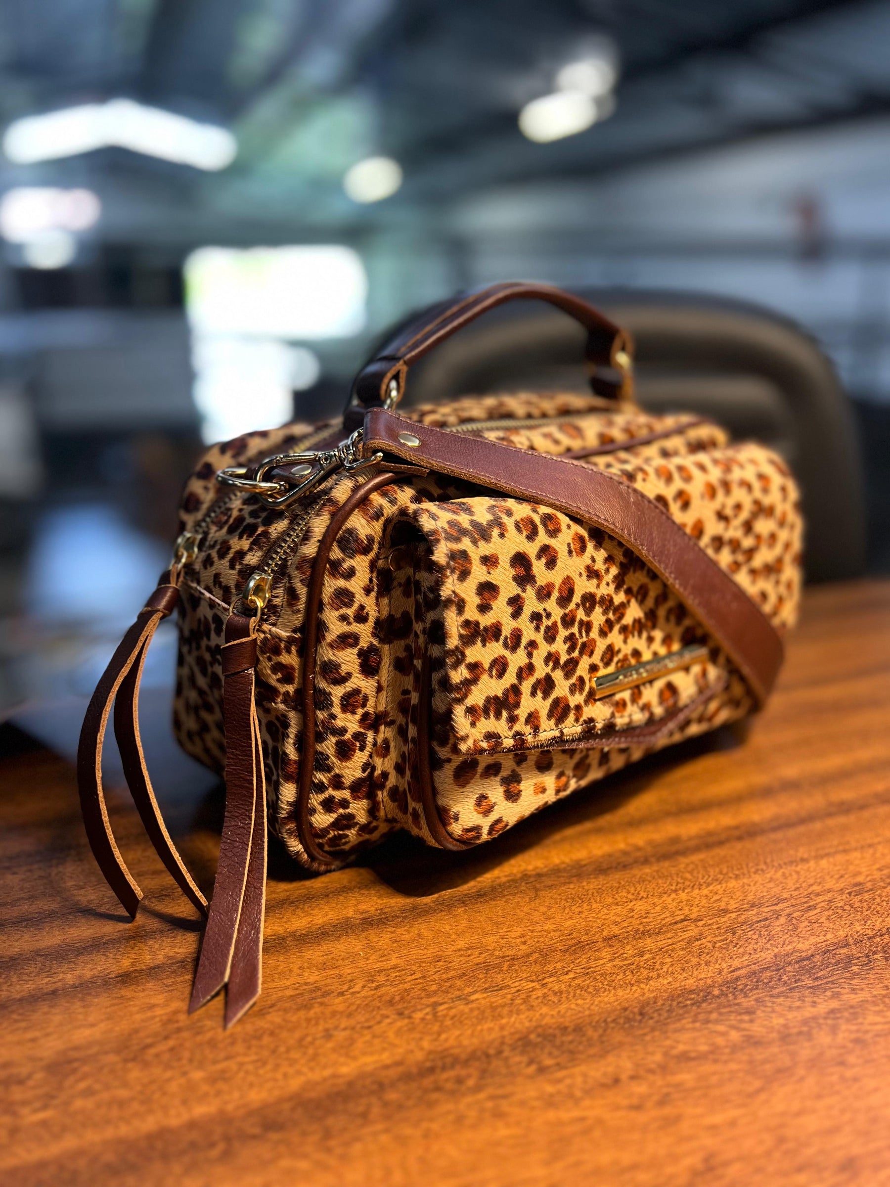 Bolsa MÔNACO em couro legítimo
