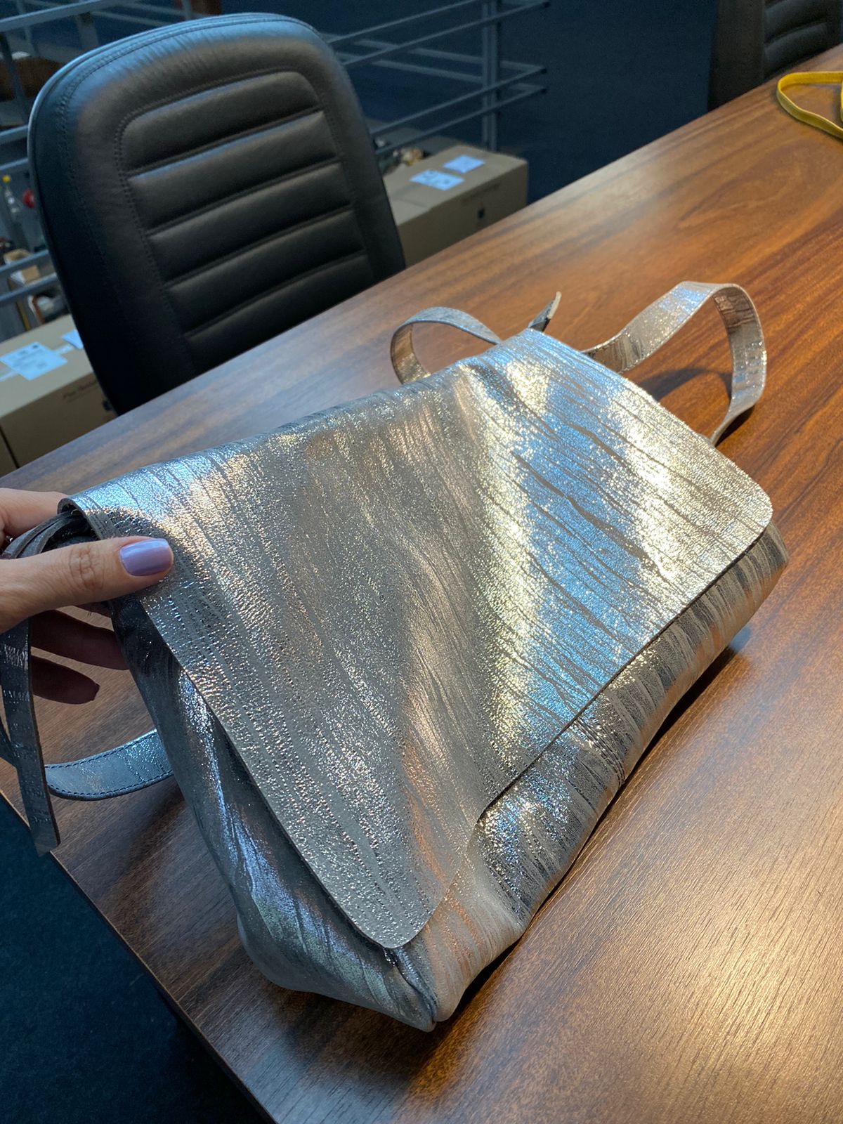 Bolsa CARTEIRO LIVERPOOL em couro legítimo