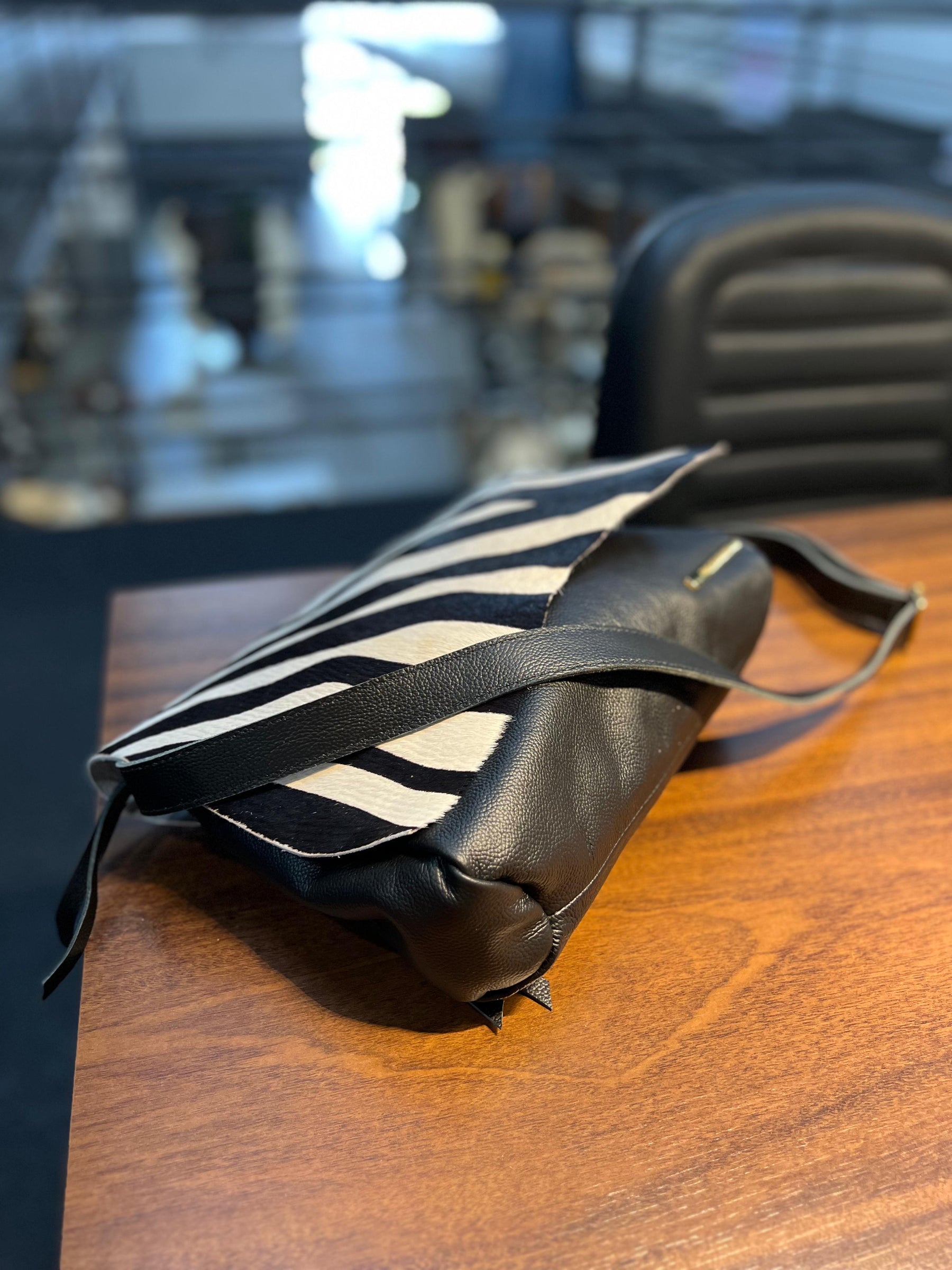 Bolsa CARTEIRO LIVERPOOL em couro legítimo