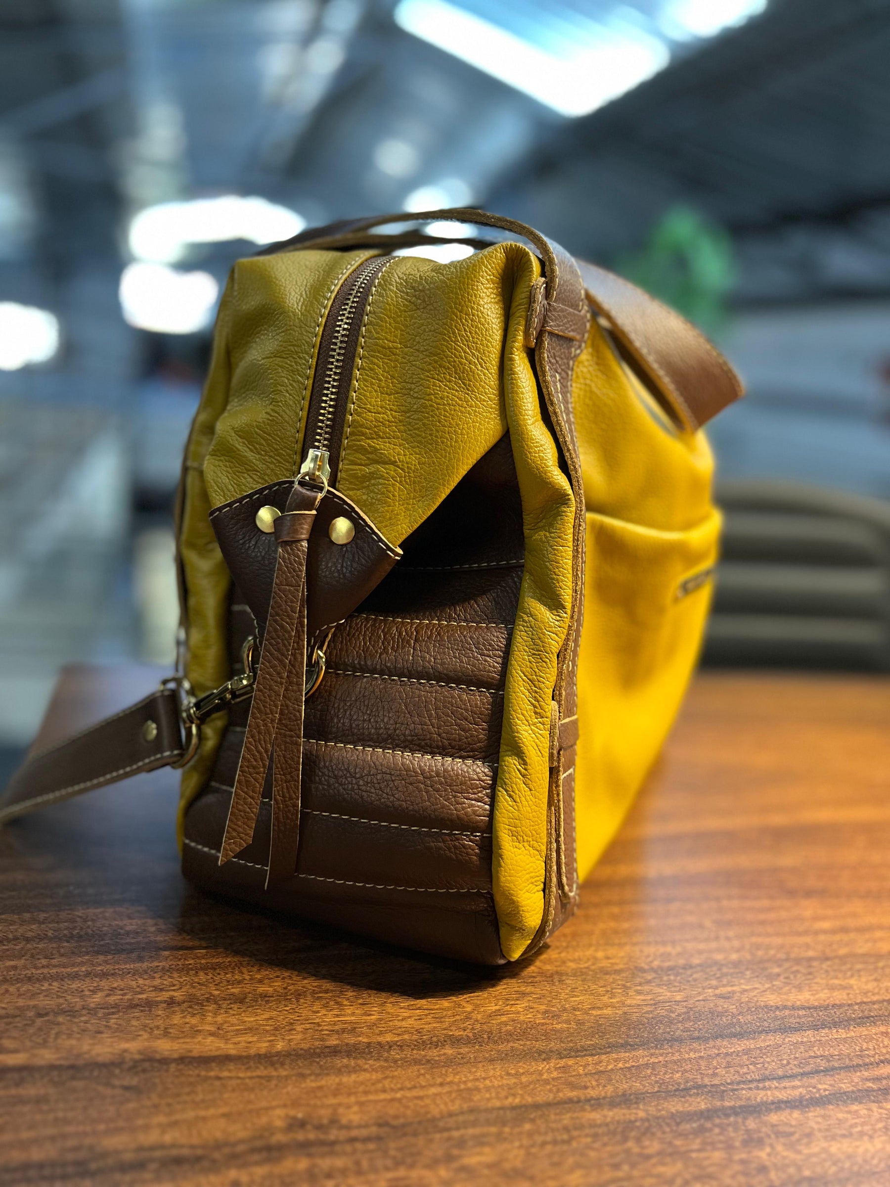 Bolsa JAPÃO em couro legítimo