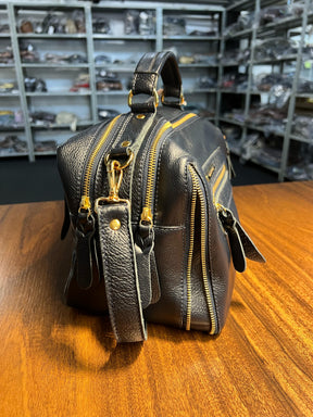 Bolsa SUÍÇA em couro legítimo
