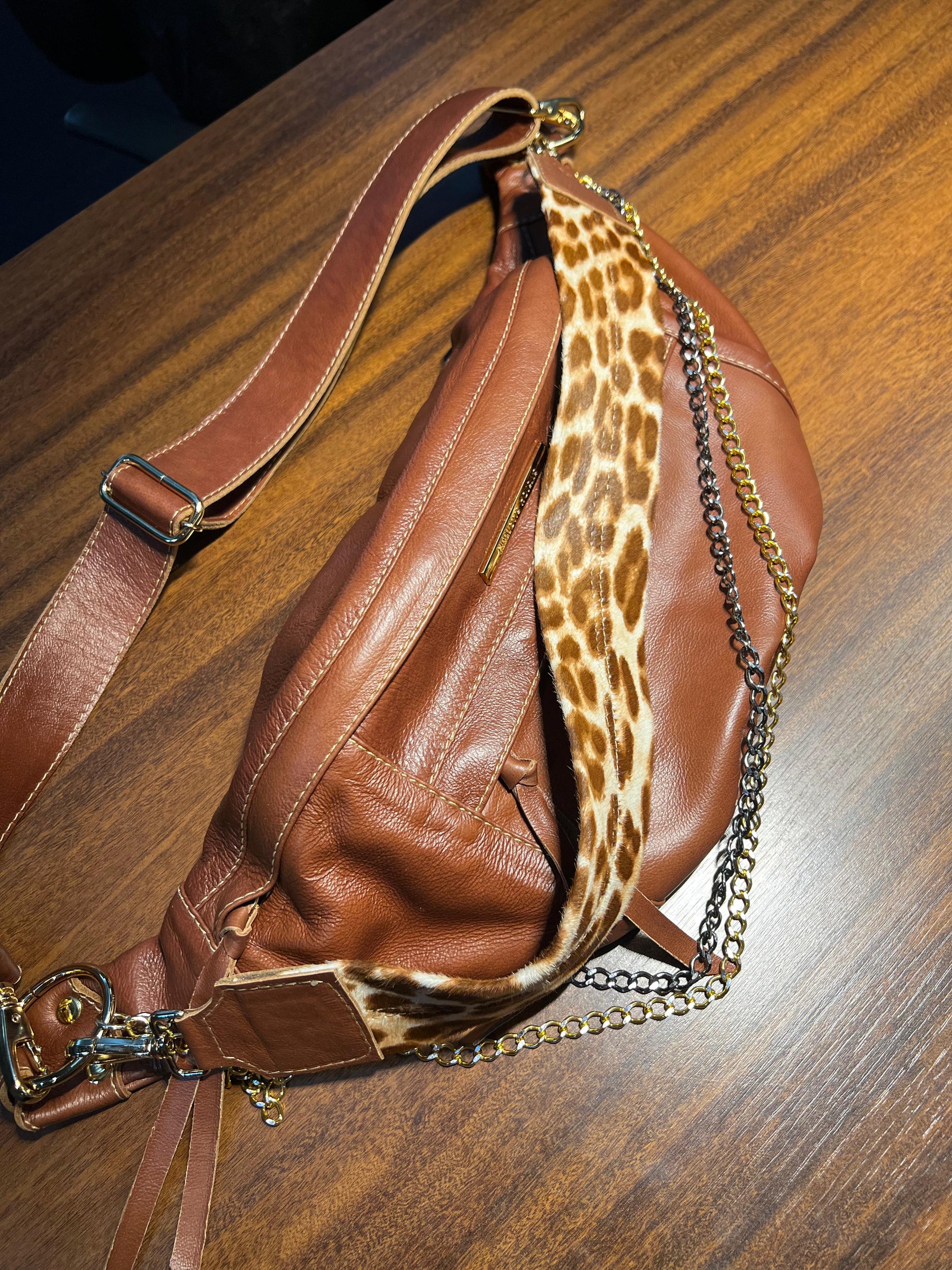 Bolsa IPANEMA em couro legítimo