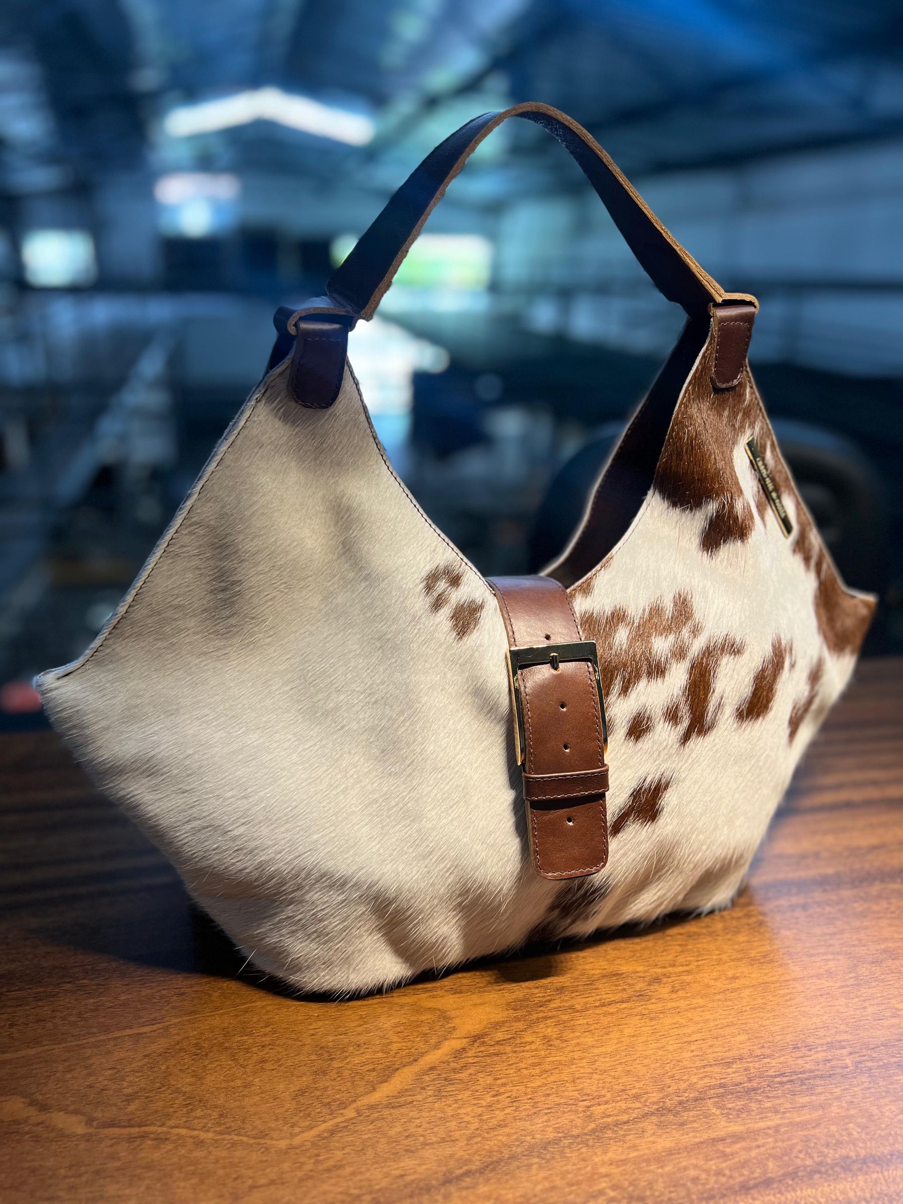 Lançamento! Bolsa CAPRI em couro legítimo