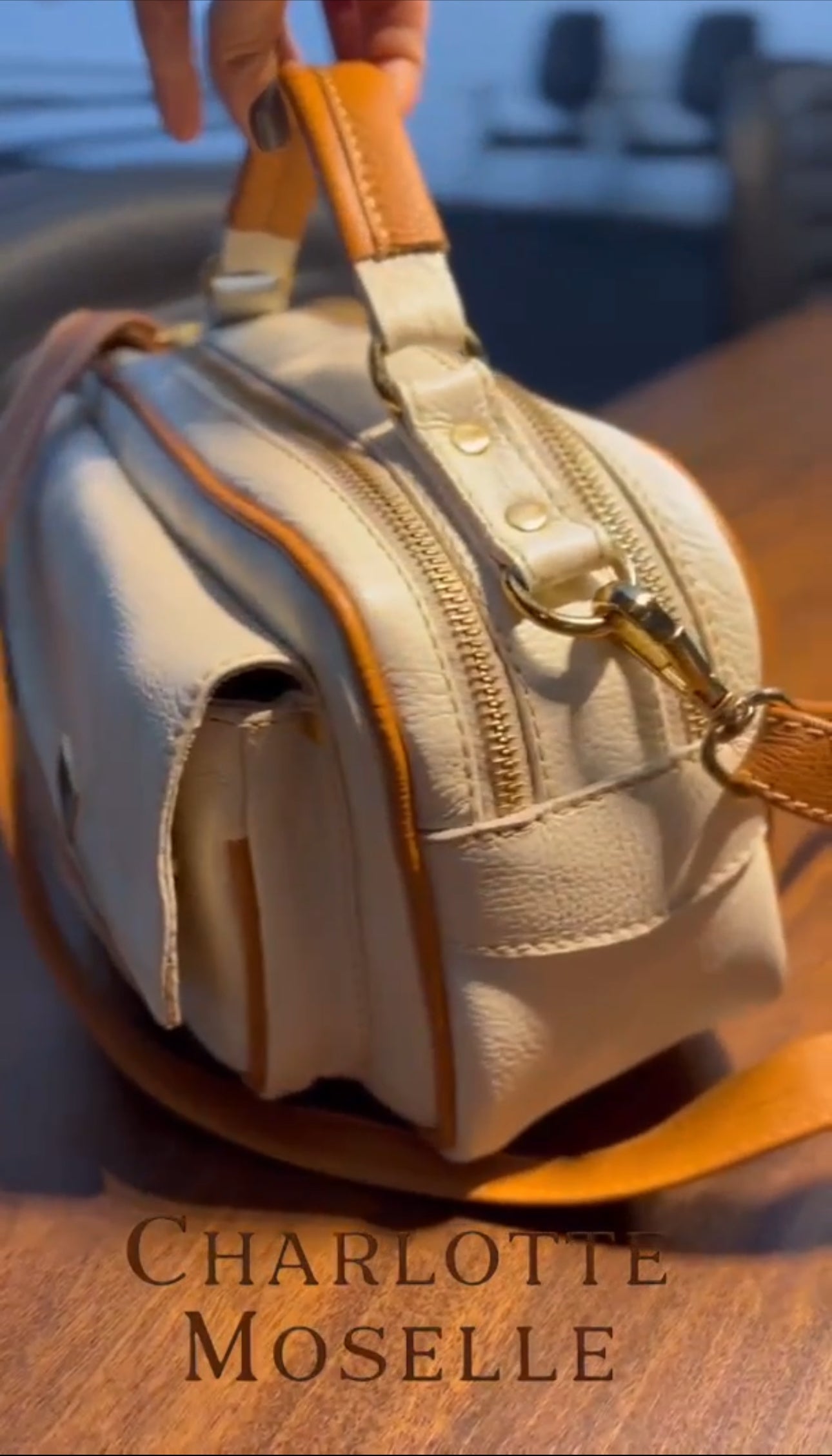 Bolsa MÔNACO em couro legítimo