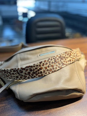 Bolsa IPANEMA em couro legítimo