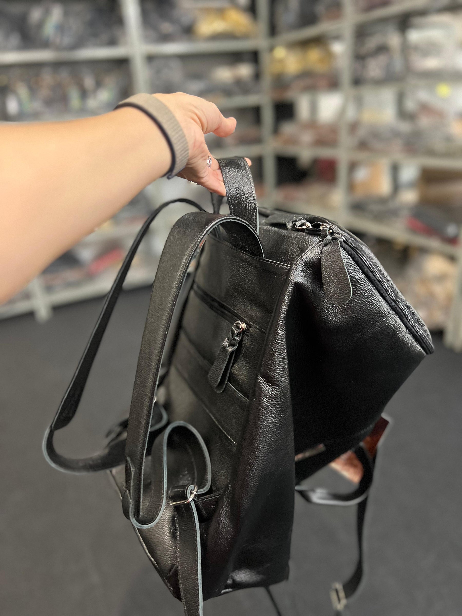 Mala/Mochila ATLAS em couro legítimo