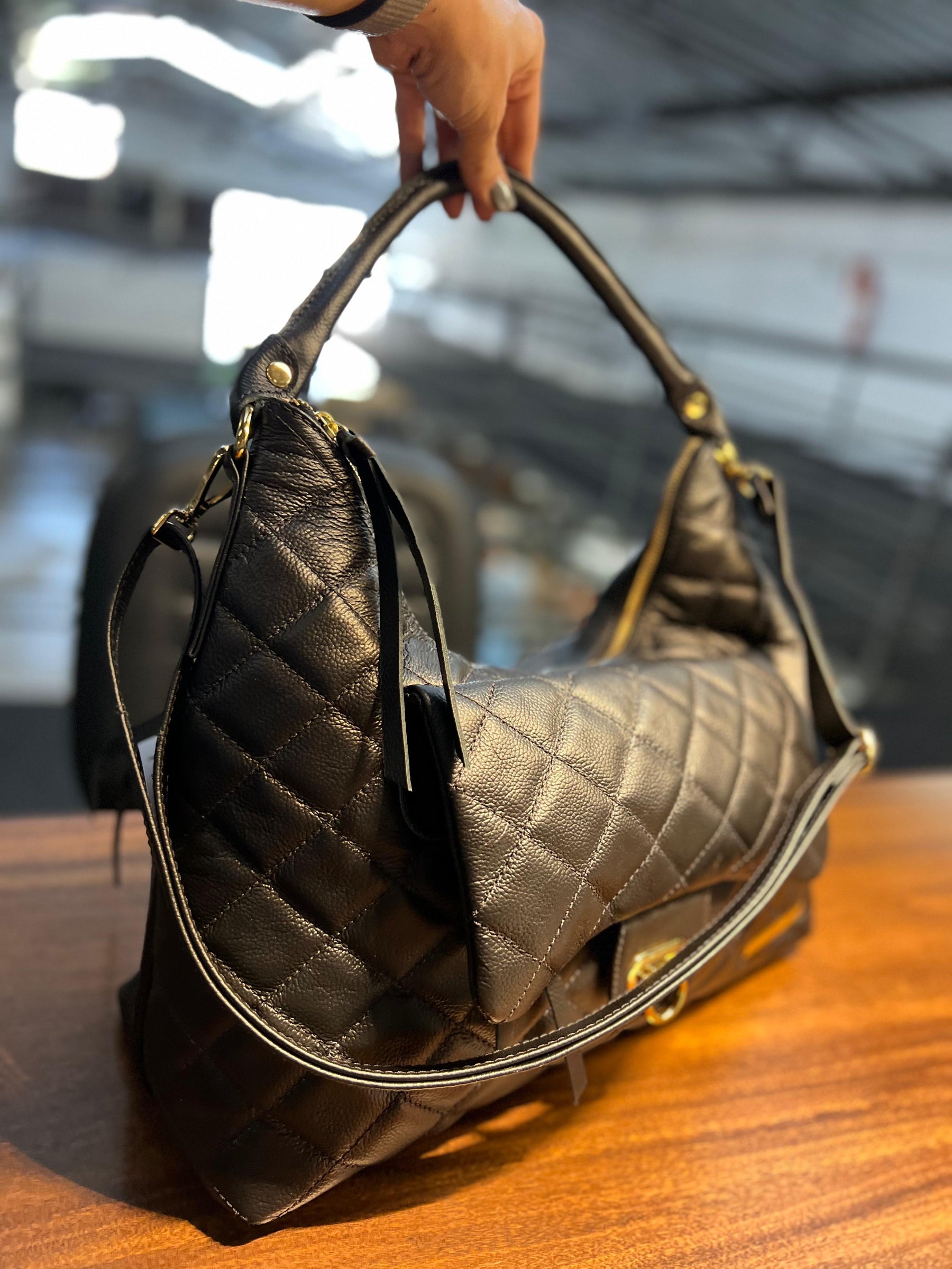 Lançamento! Bolsa ROMÊNIA em couro legítimo
