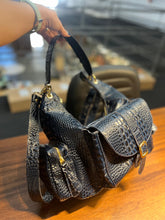 Carregar imagem no visualizador da galeria, Lançamento! Bolsa HAVANA em couro legítimo
