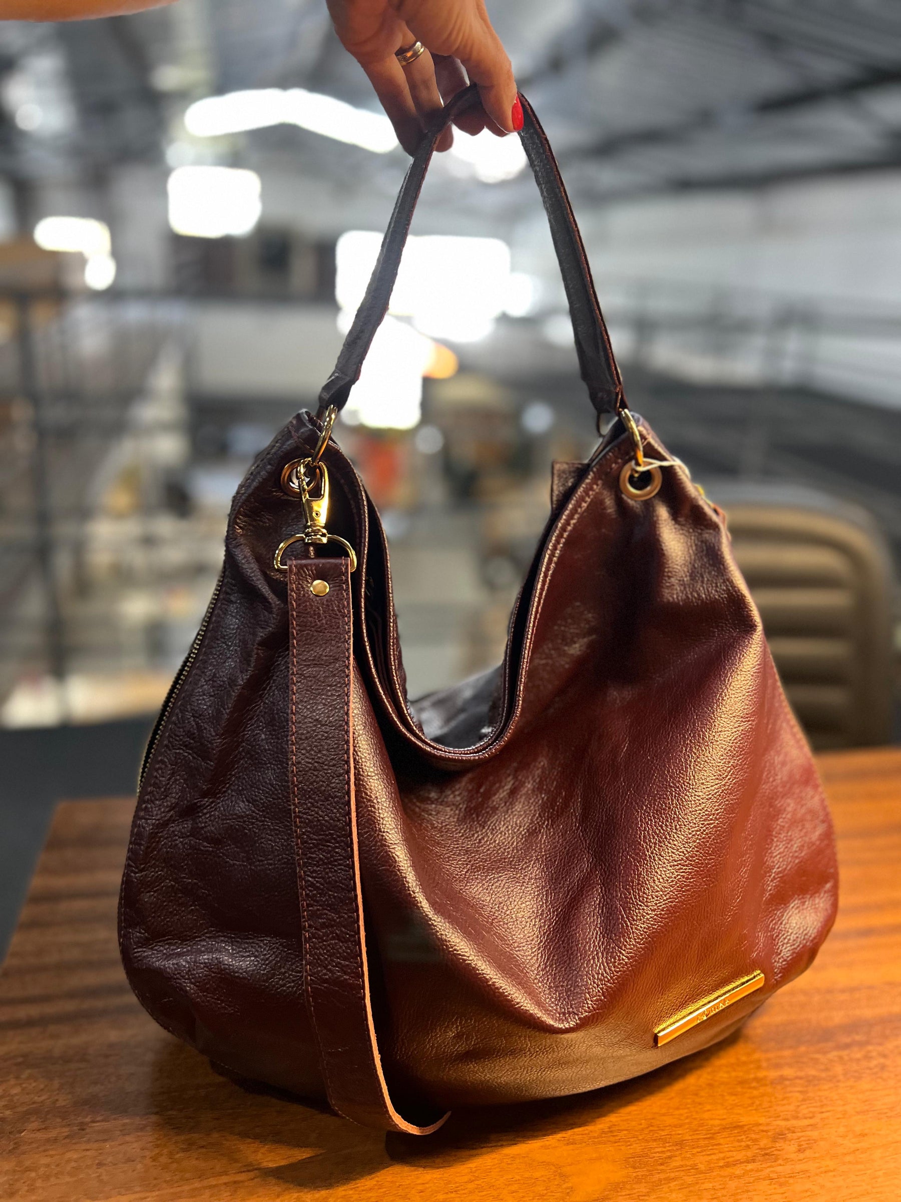 Bolsa TAILÂNDIA em couro legítimo