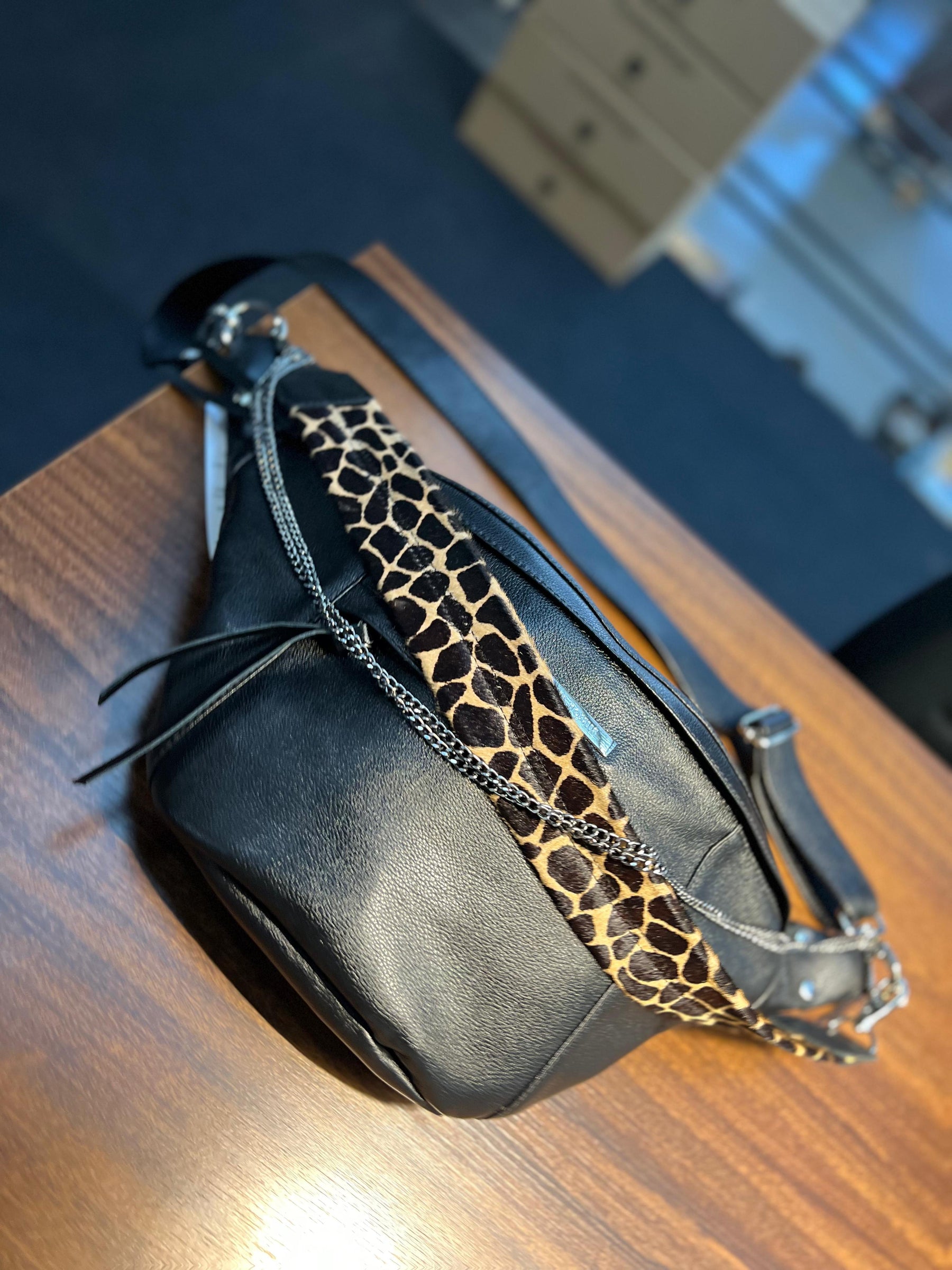 Bolsa IPANEMA em couro legítimo