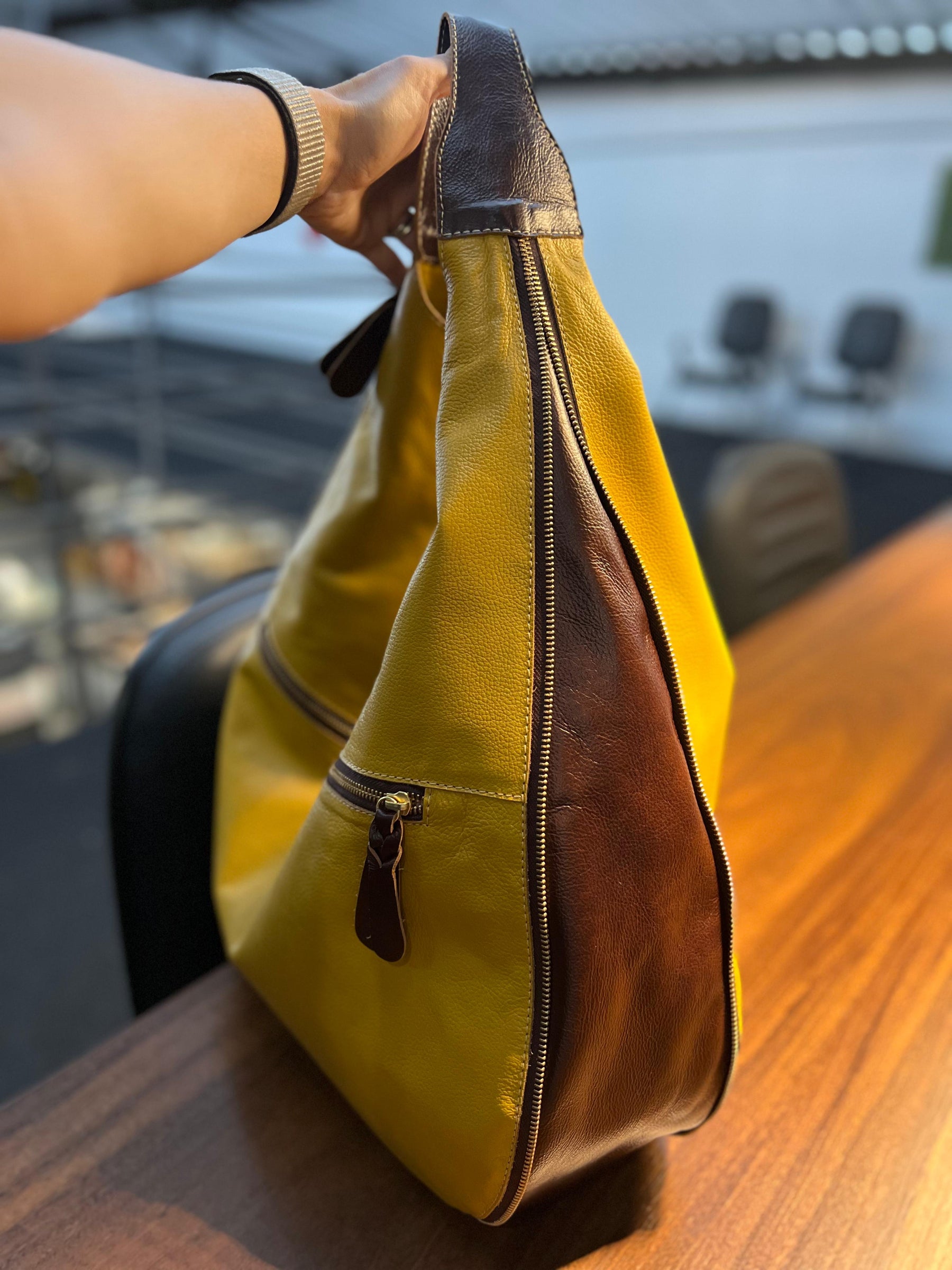 Bolsa BANGKOK em couro legítimo