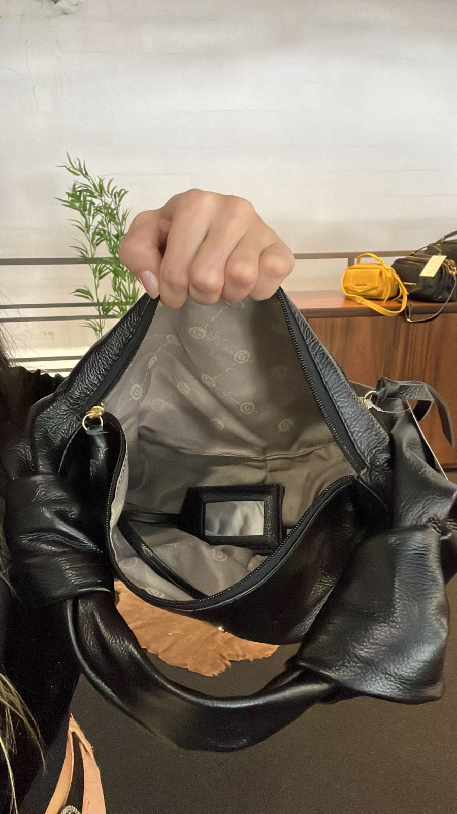 Bolsa LEBLON em couro legítimo (Lançamento!)