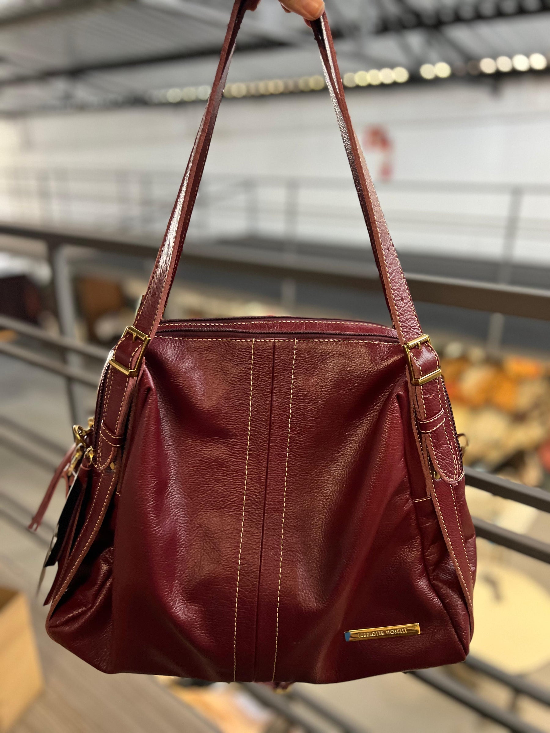 Bolsa NORUEGA em couro Legítimo