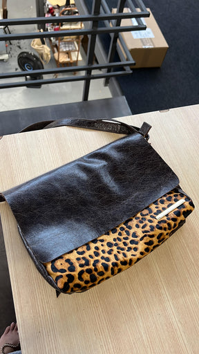 Bolsa CARTEIRO LIVERPOOL em couro legítimo