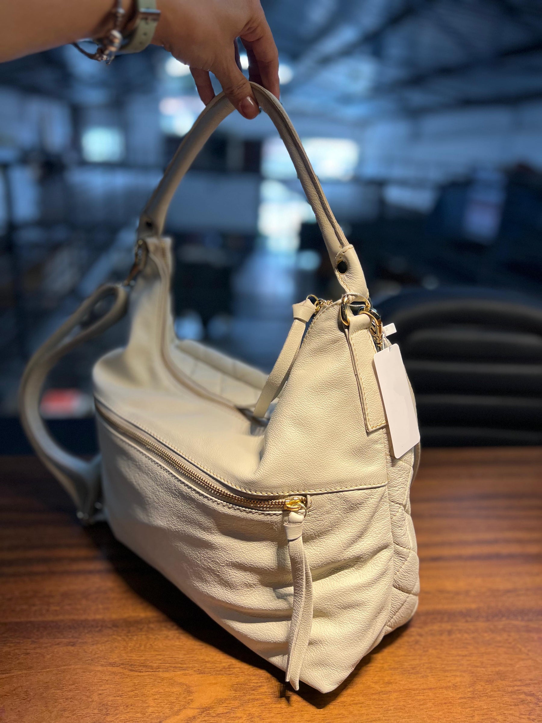 Lançamento! Bolsa ROMÊNIA em couro legítimo