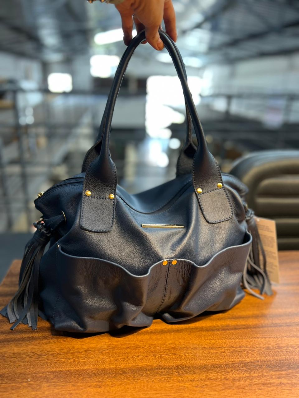 Bolsa IBIZA em couro legítimo