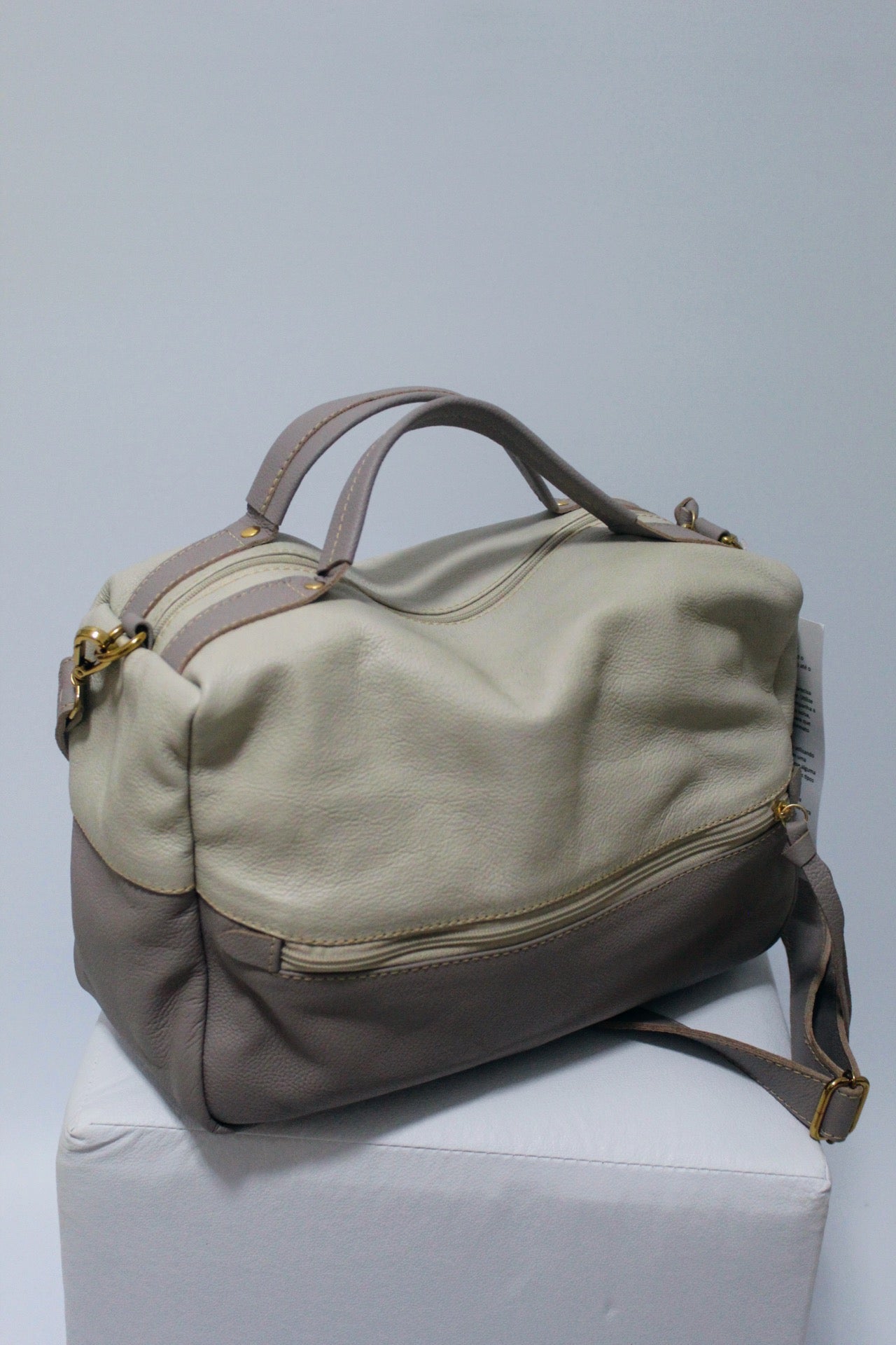 Bolsa SAVANA em couro legítimo de