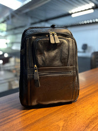 Mochila Masculina GIBRALTAR em couro legítimo
