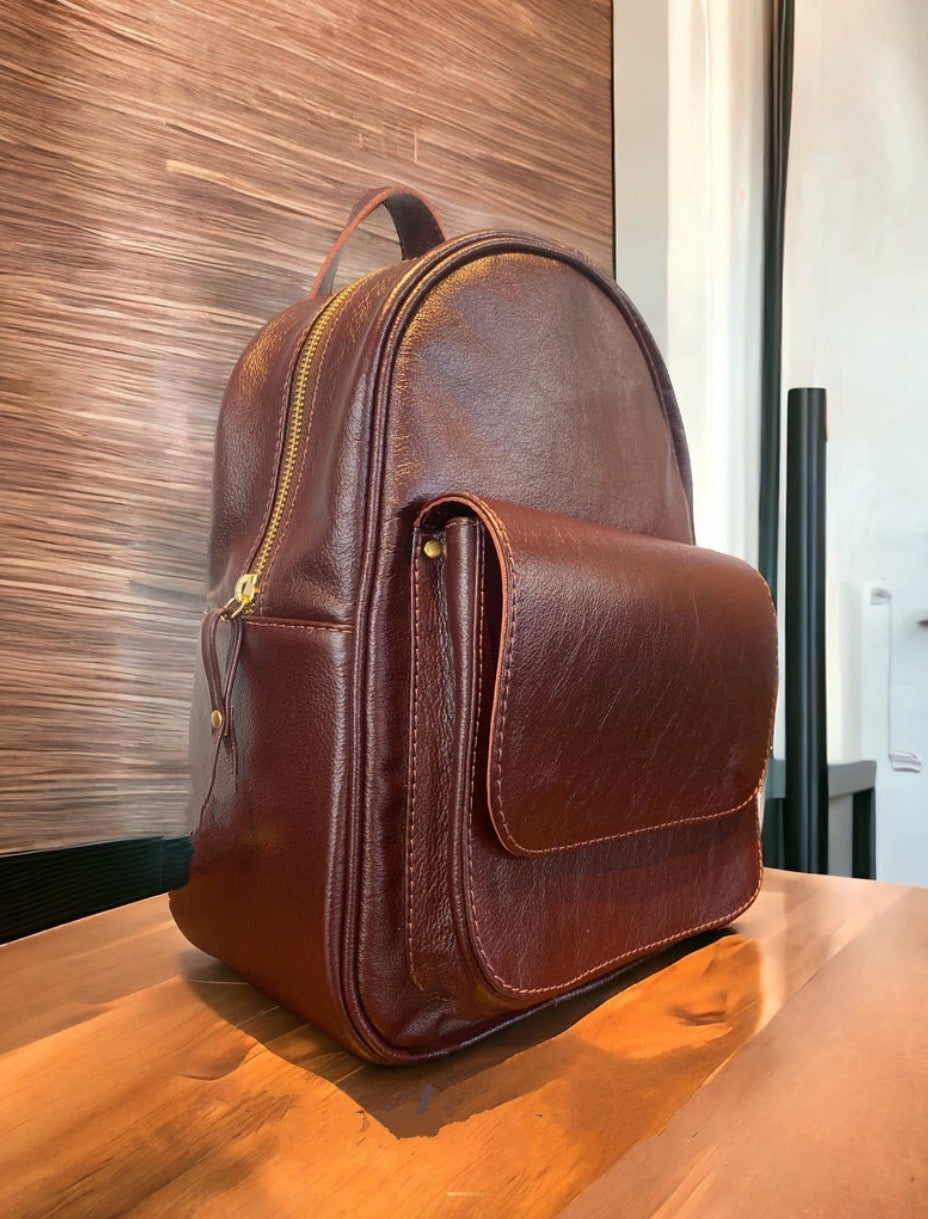 Mochila MONTREAL em couro legítimo