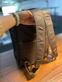Mochila Masculina GIBRALTAR em couro legítimo