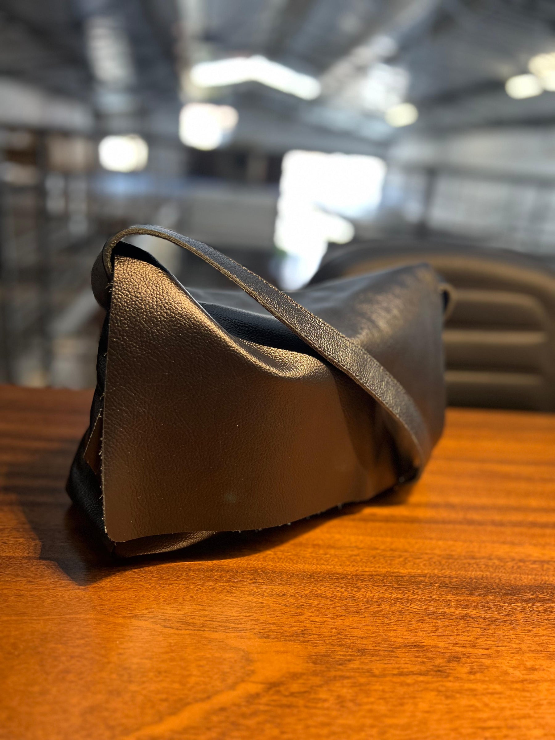 Bolsa CARTEIRO LIVERPOOL em couro legítimo