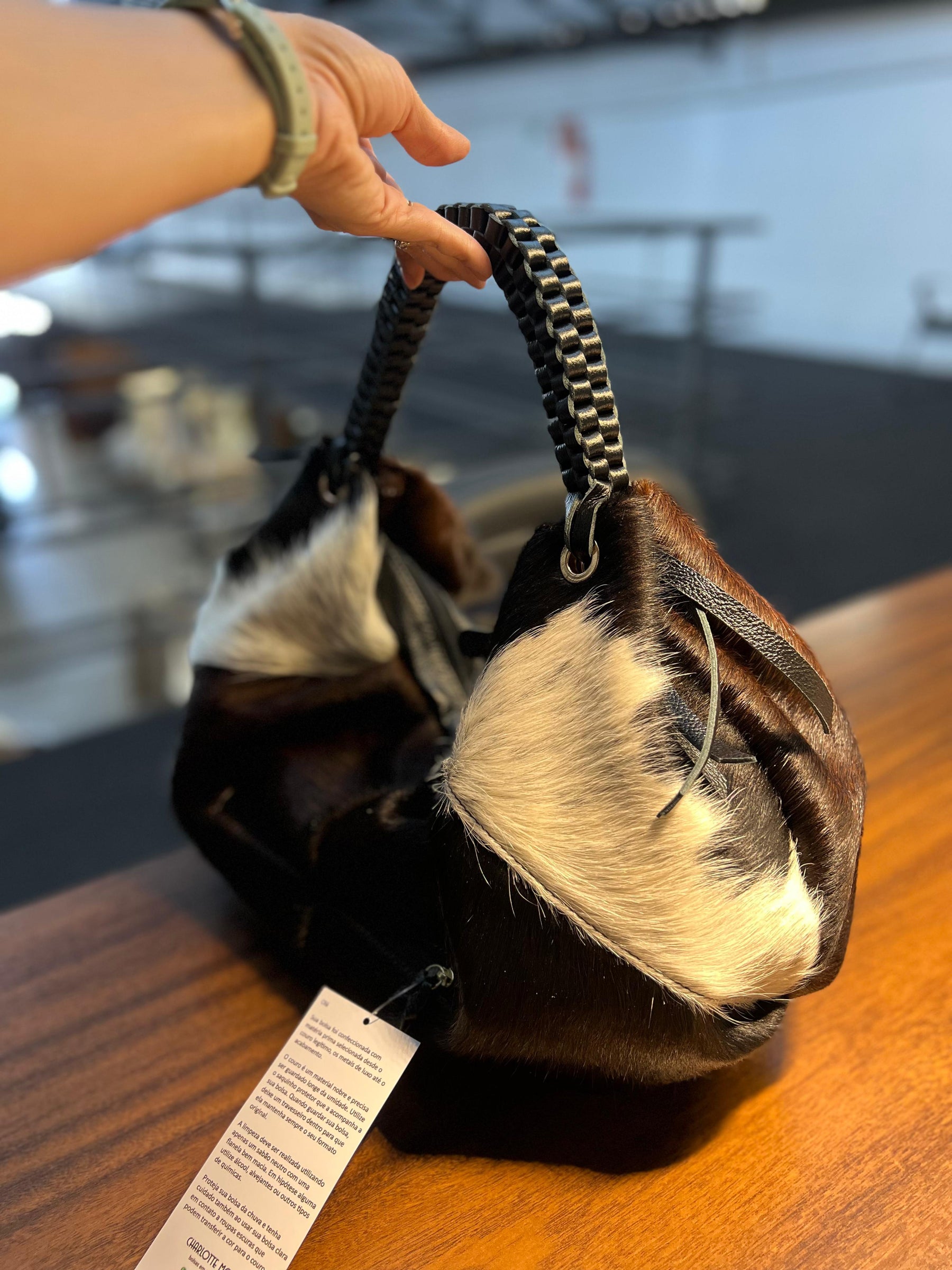 Bolsa MORGANA em couro legítimo