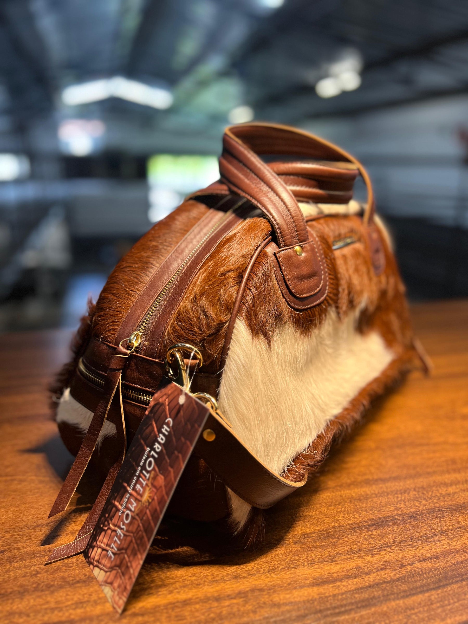 Bolsa ROTERDÃ em couro legítimo