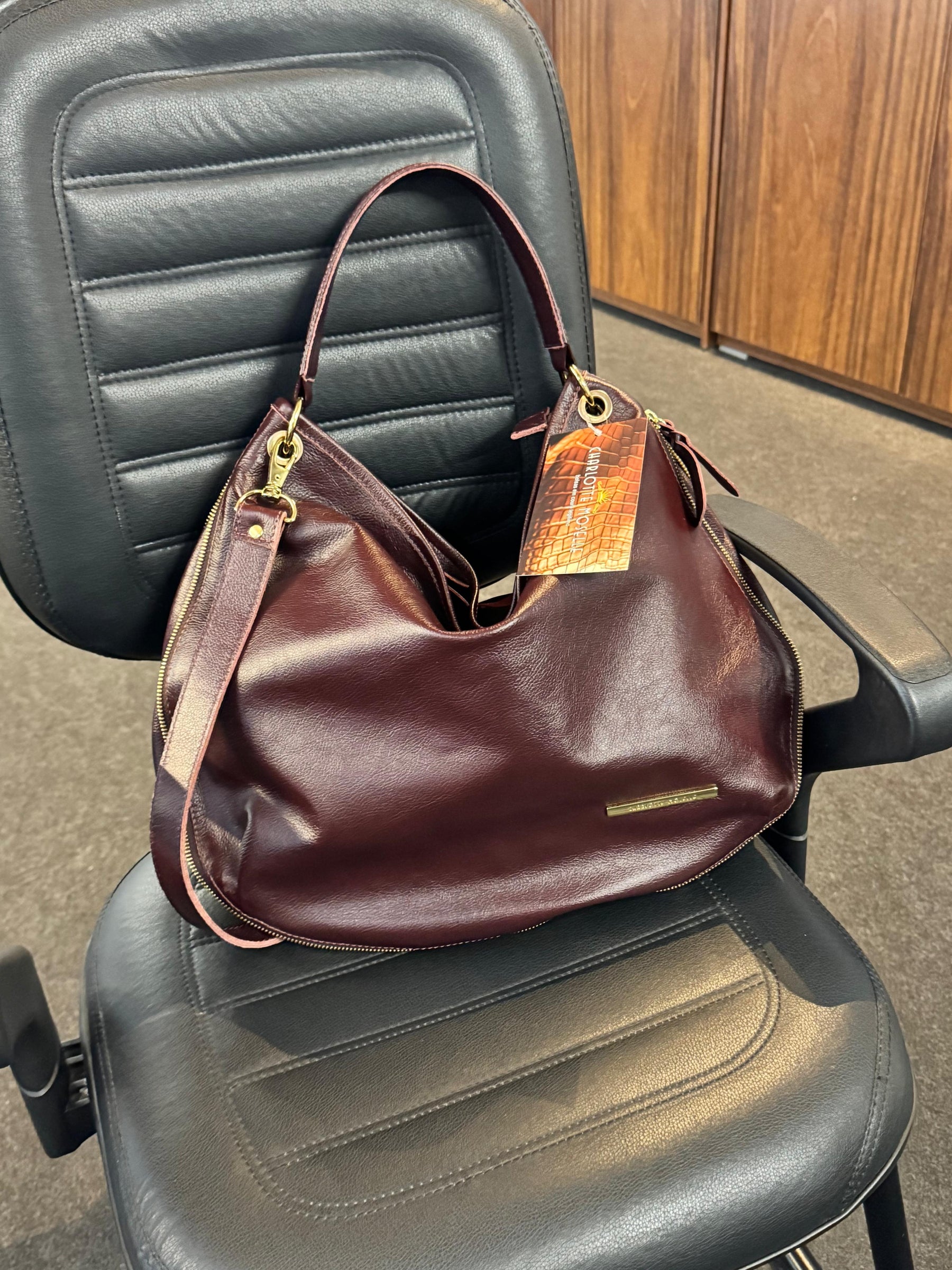 Bolsa TAILÂNDIA em couro legítimo