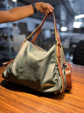 Bolsa NORUEGA em couro Legítimo