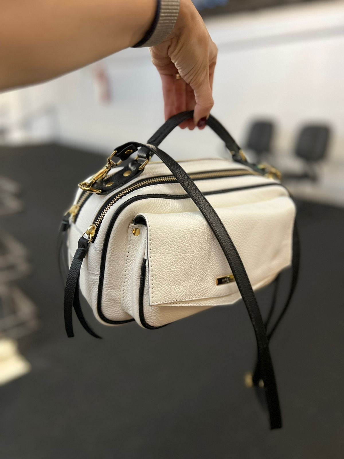 Bolsa MÔNACO em couro legítimo