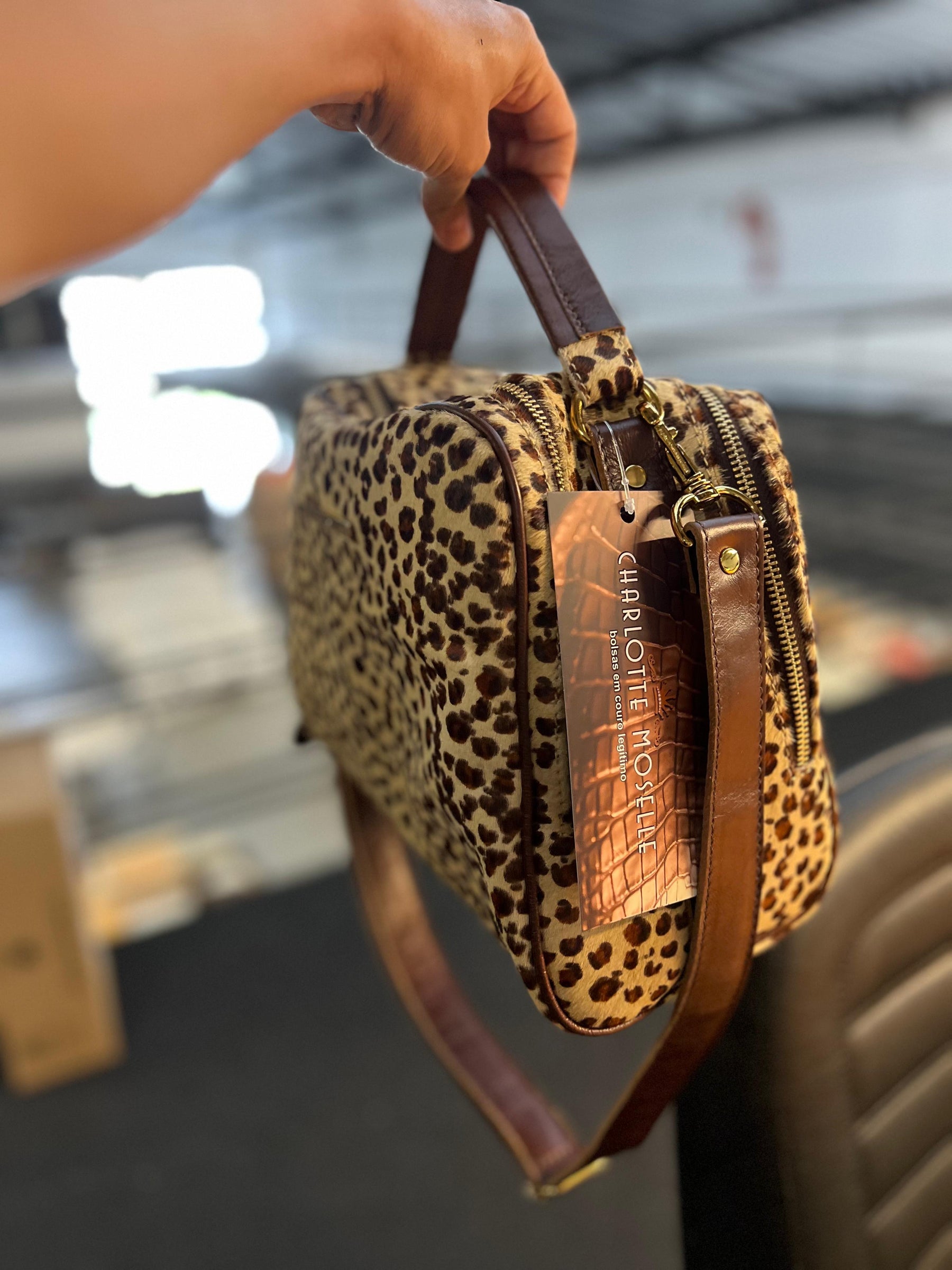 Bolsa NÁPOLI em couro legítimo