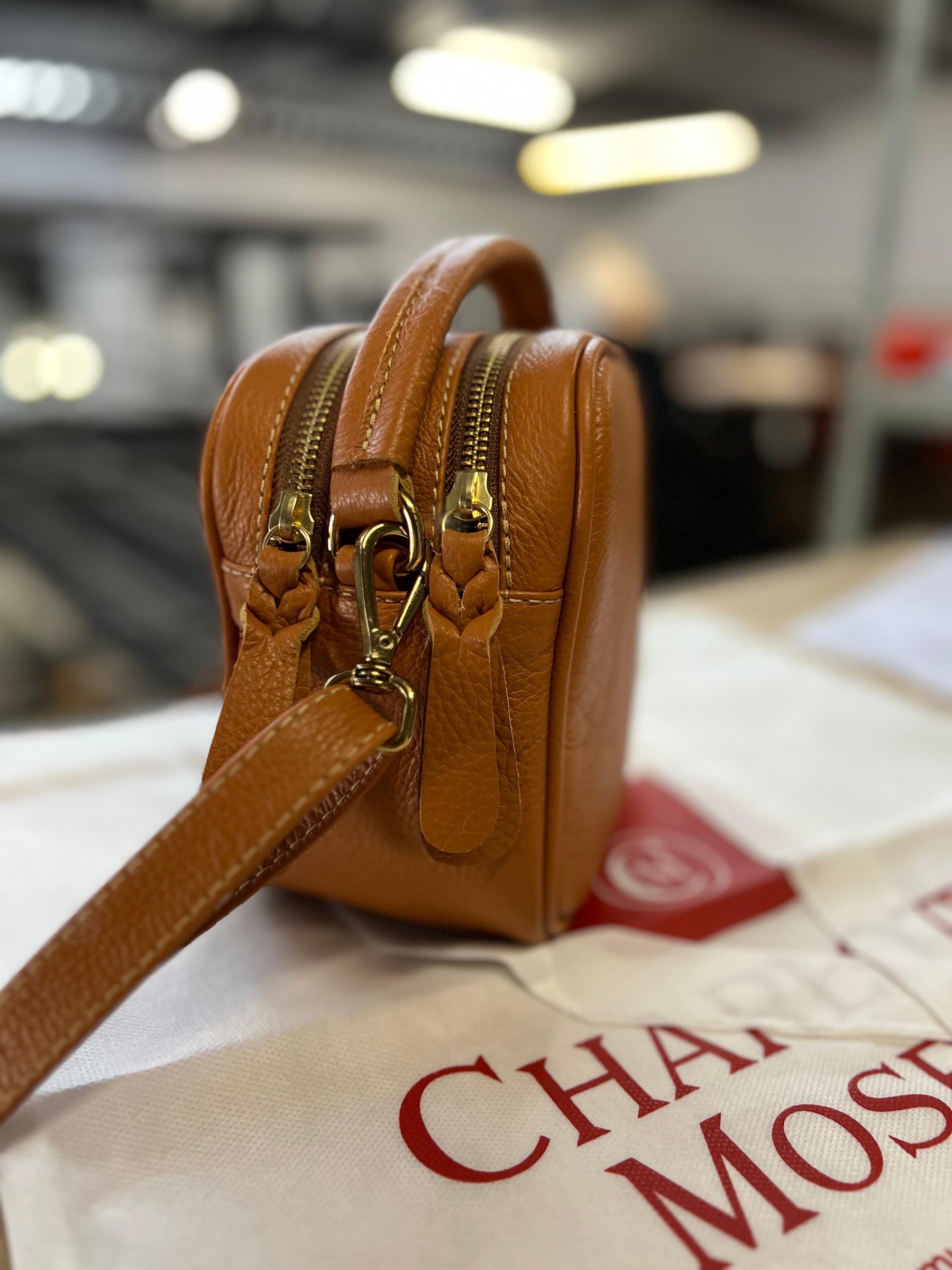 Bolsa CANCUN em couro legítimo
