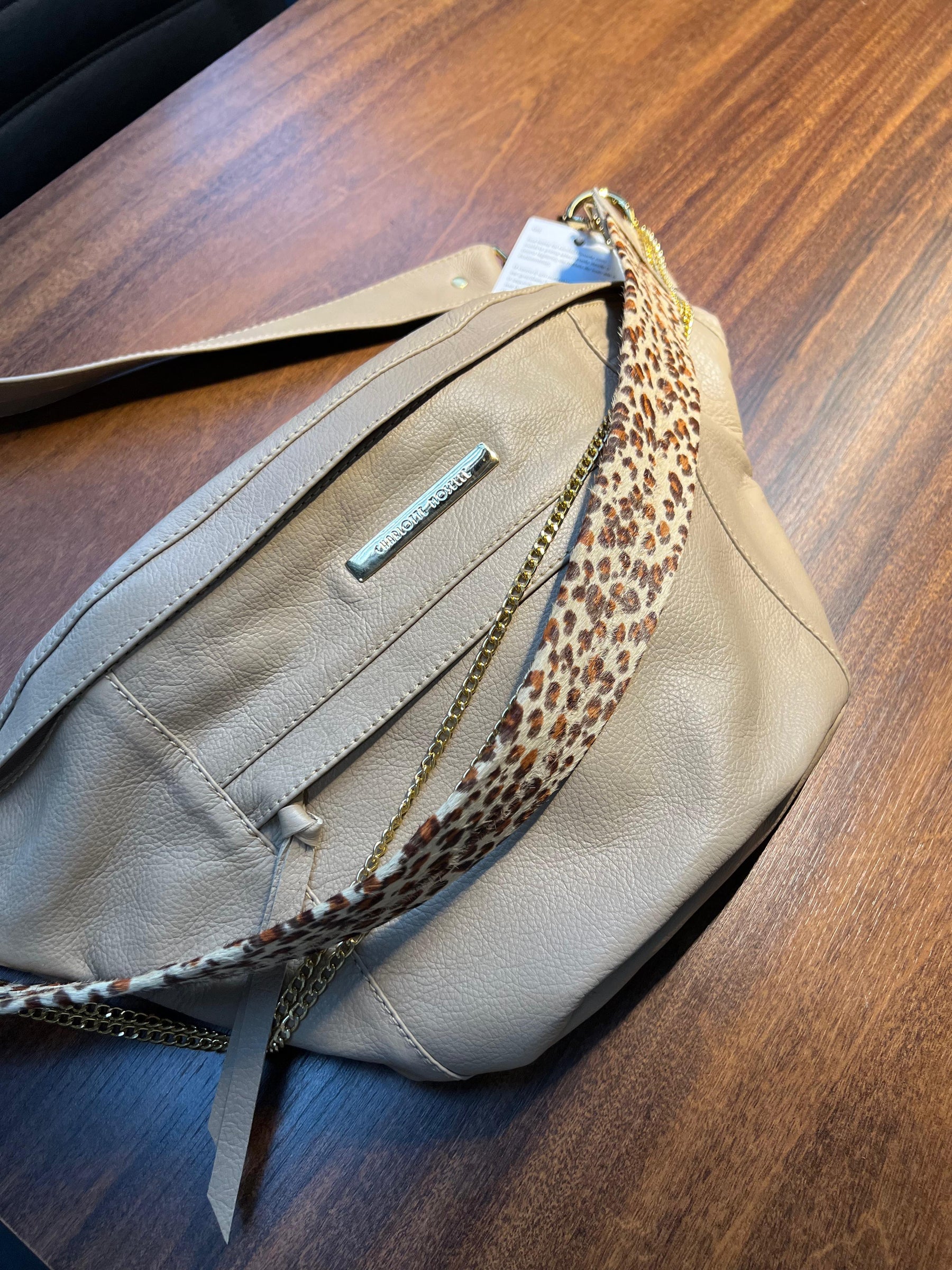 Bolsa IPANEMA em couro legítimo