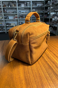 Bolsa SUÍÇA em couro legítimo