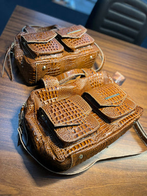 Bolsa COPENHAGEN em couro legítimo