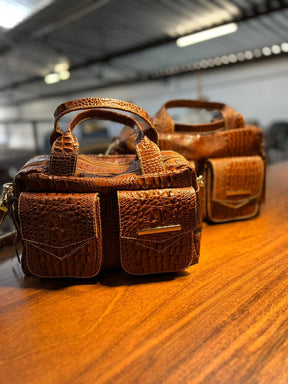 Bolsa COPENHAGEN em couro legítimo