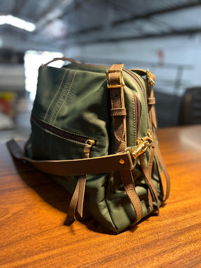 Bolsa NORUEGA em couro Legítimo