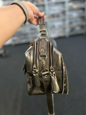 Bolsa SUÍÇA em couro legítimo