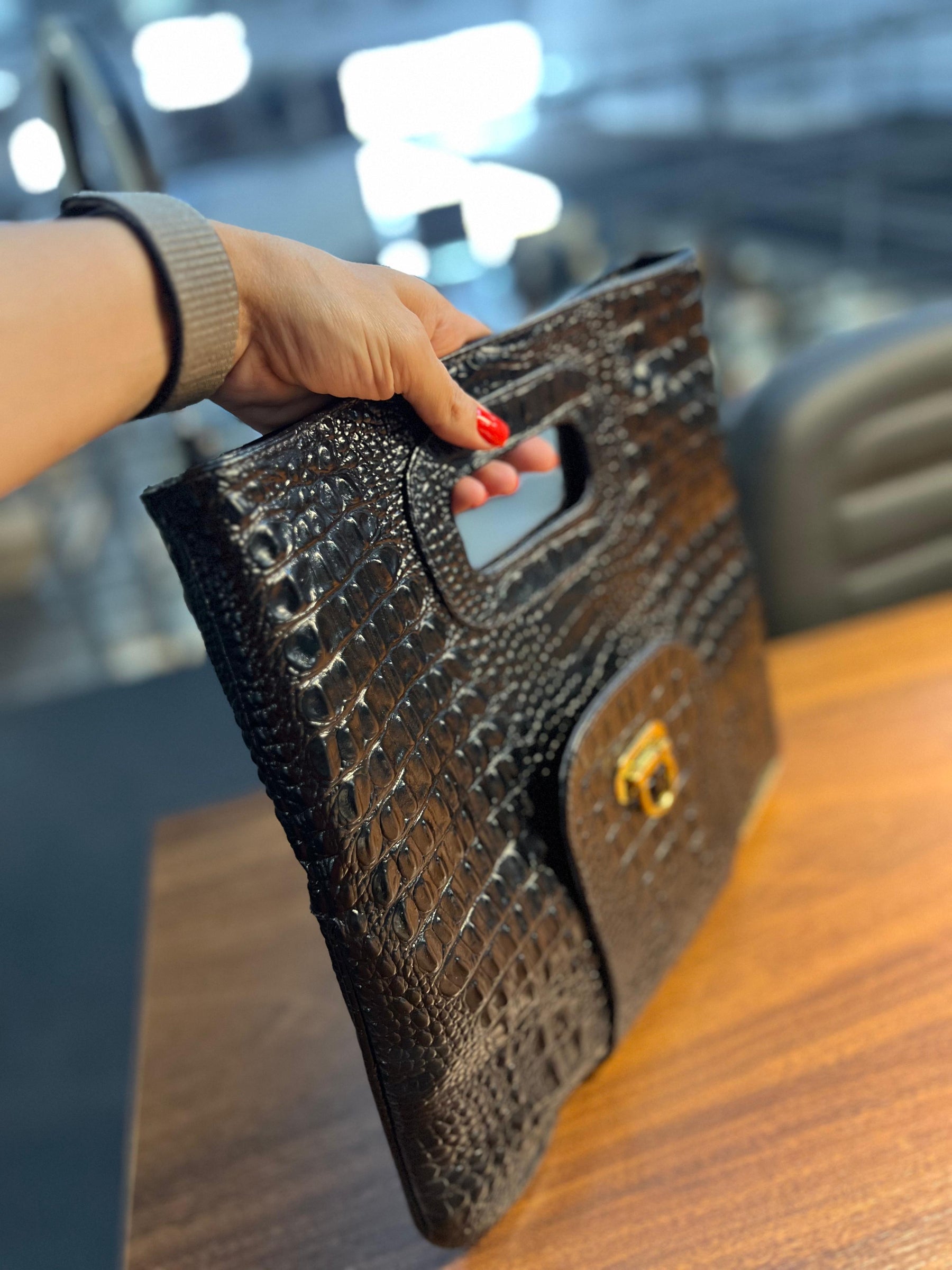 Bolsa Clutch OXFORD em couro legítimo