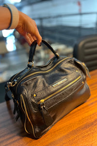 Bolsa SUÍÇA em couro legítimo
