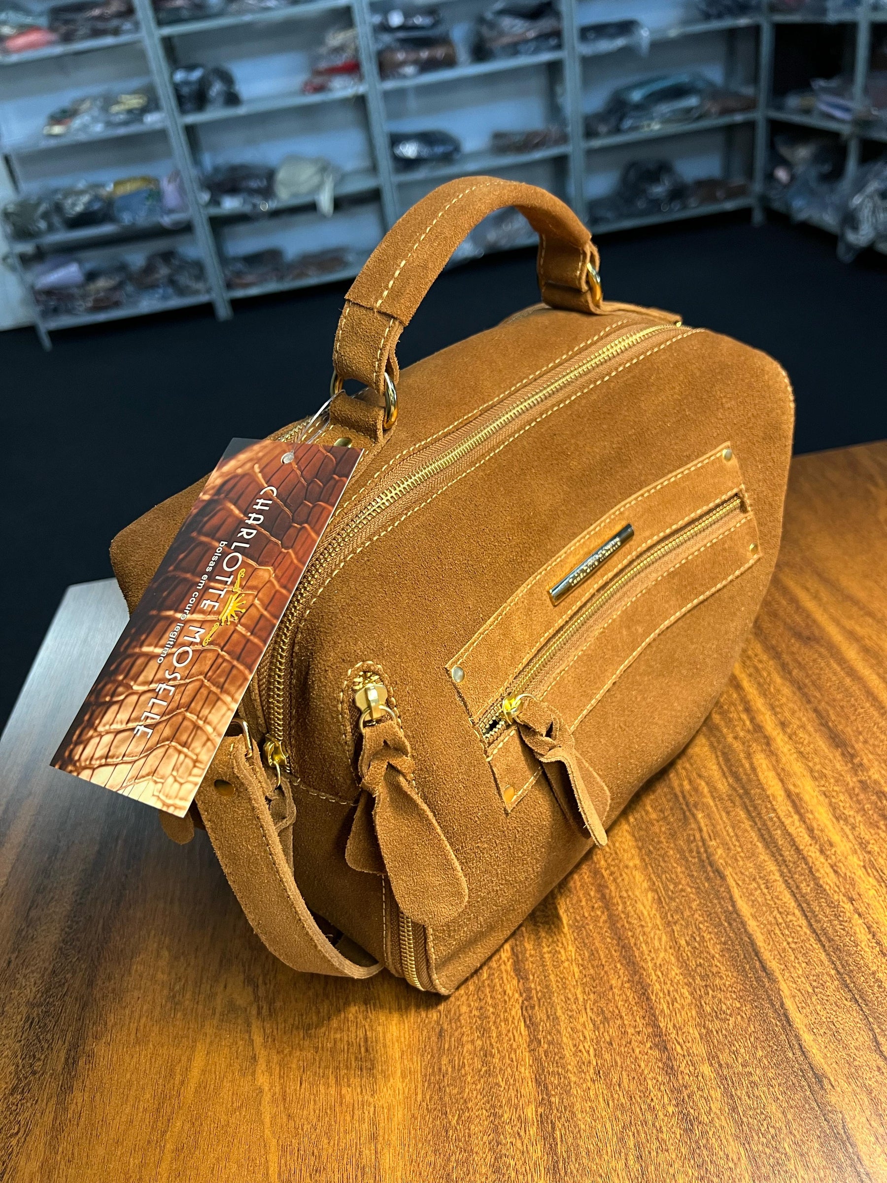 Bolsa SUÍÇA em couro legítimo