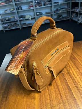 Bolsa SUÍÇA em couro legítimo