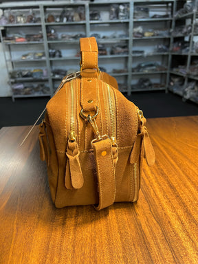 Bolsa SUÍÇA em couro legítimo