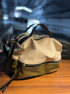Bolsa SAVANA em couro legítimo de