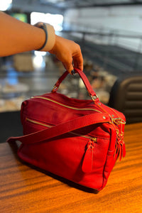 Bolsa SUÍÇA em couro legítimo